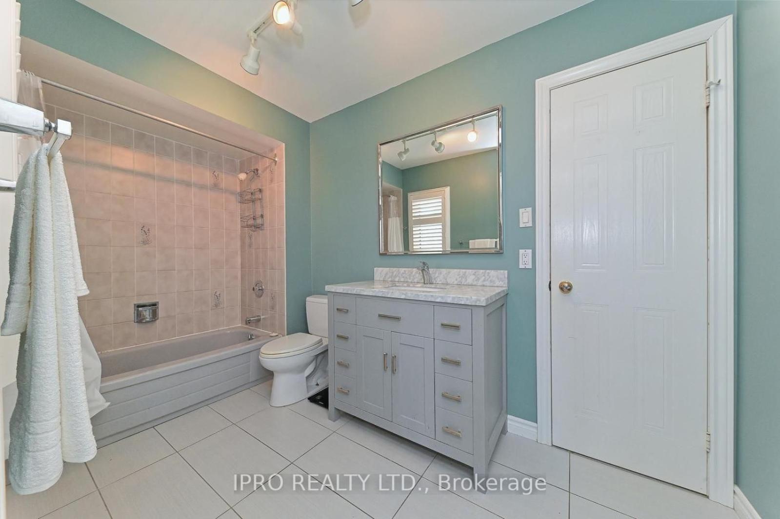 Nest For Newcomers In Toronto- Everything Walking, Food, Transit, Plaza * Brampton